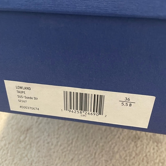 Stuart Weitzman lowland over the knee boots in Taupe - Picture 7 of 7